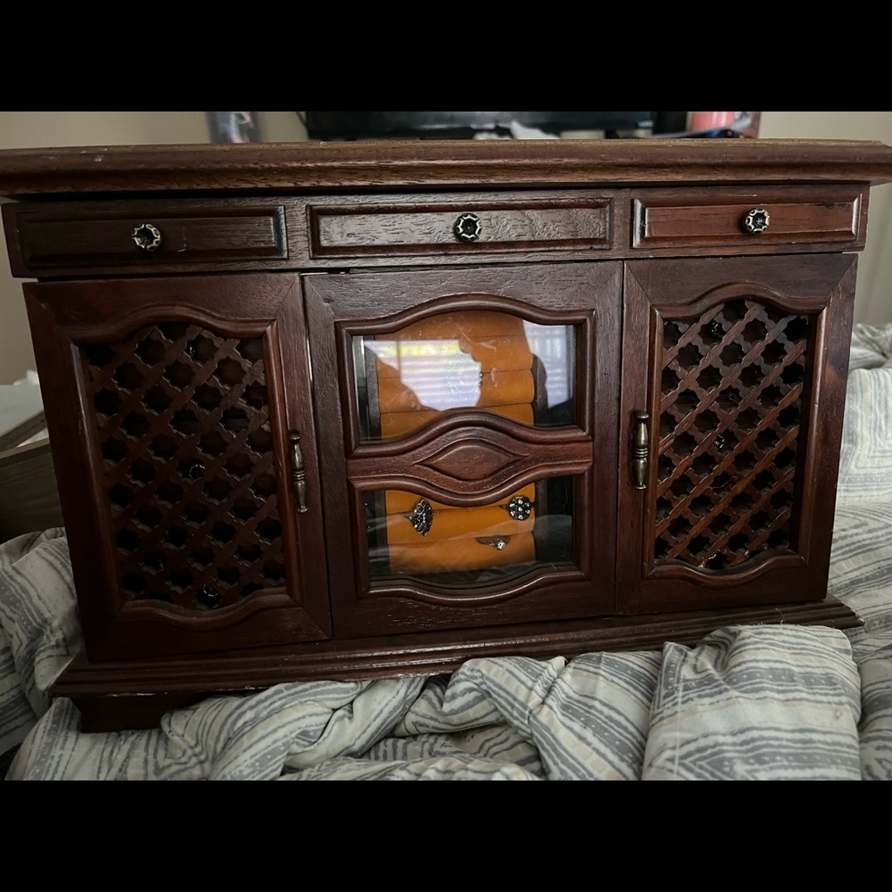 Large vintage jewelry box